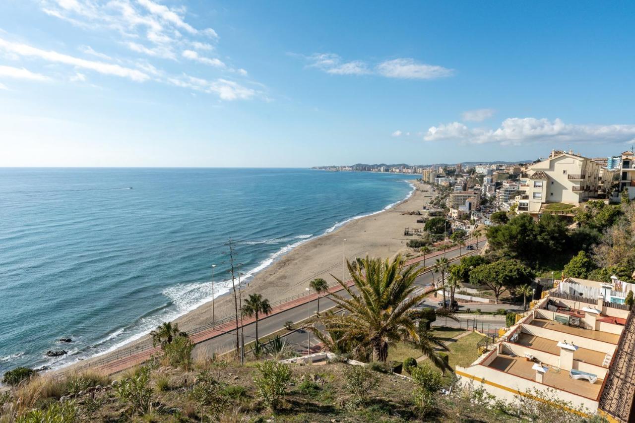 Beachside Retreat With Private Terrace Benalmadena Exterior photo