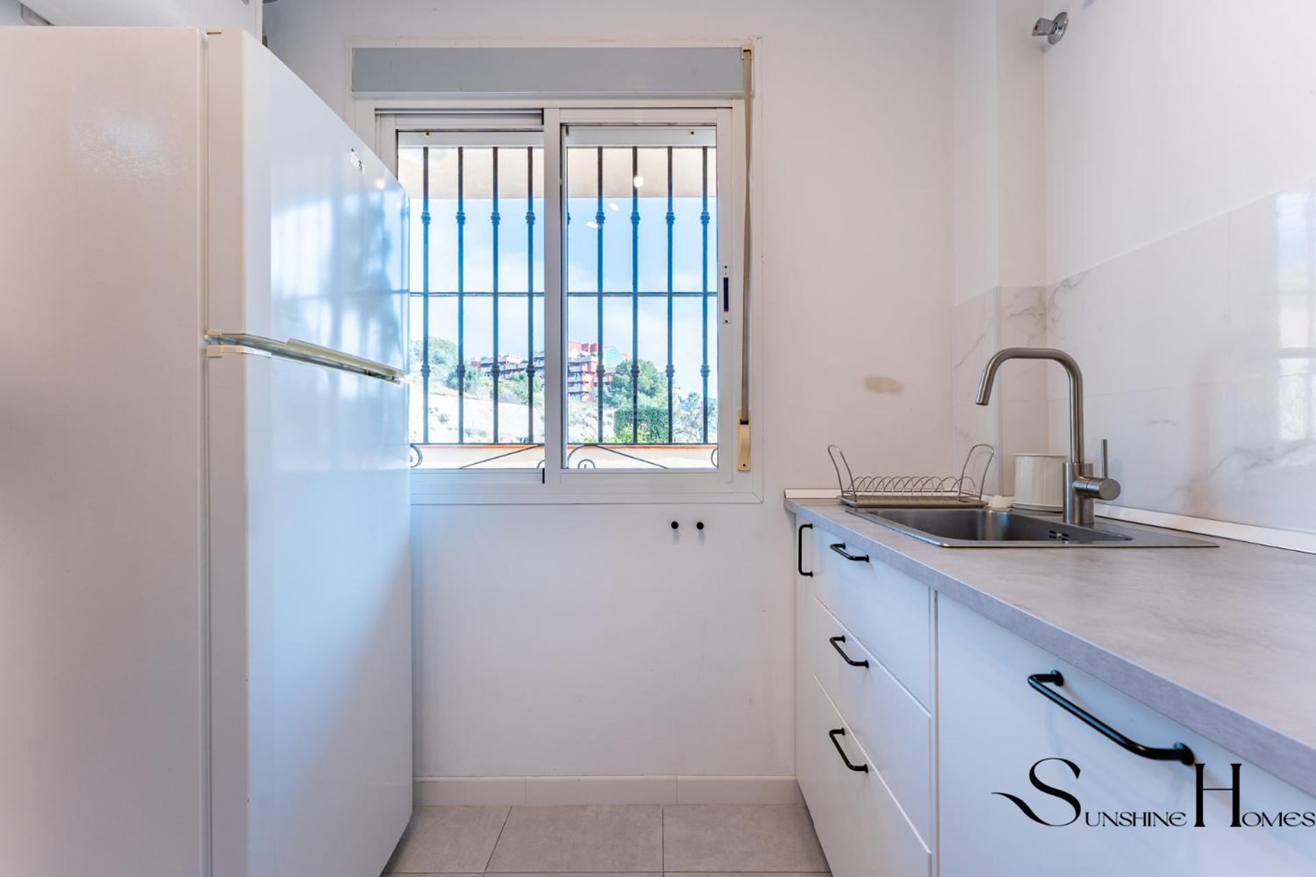 Beachside Retreat With Private Terrace Benalmadena Exterior photo